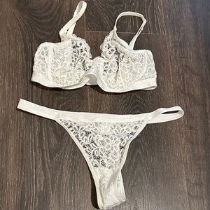 White Lounge Lace Bra and Panty Set